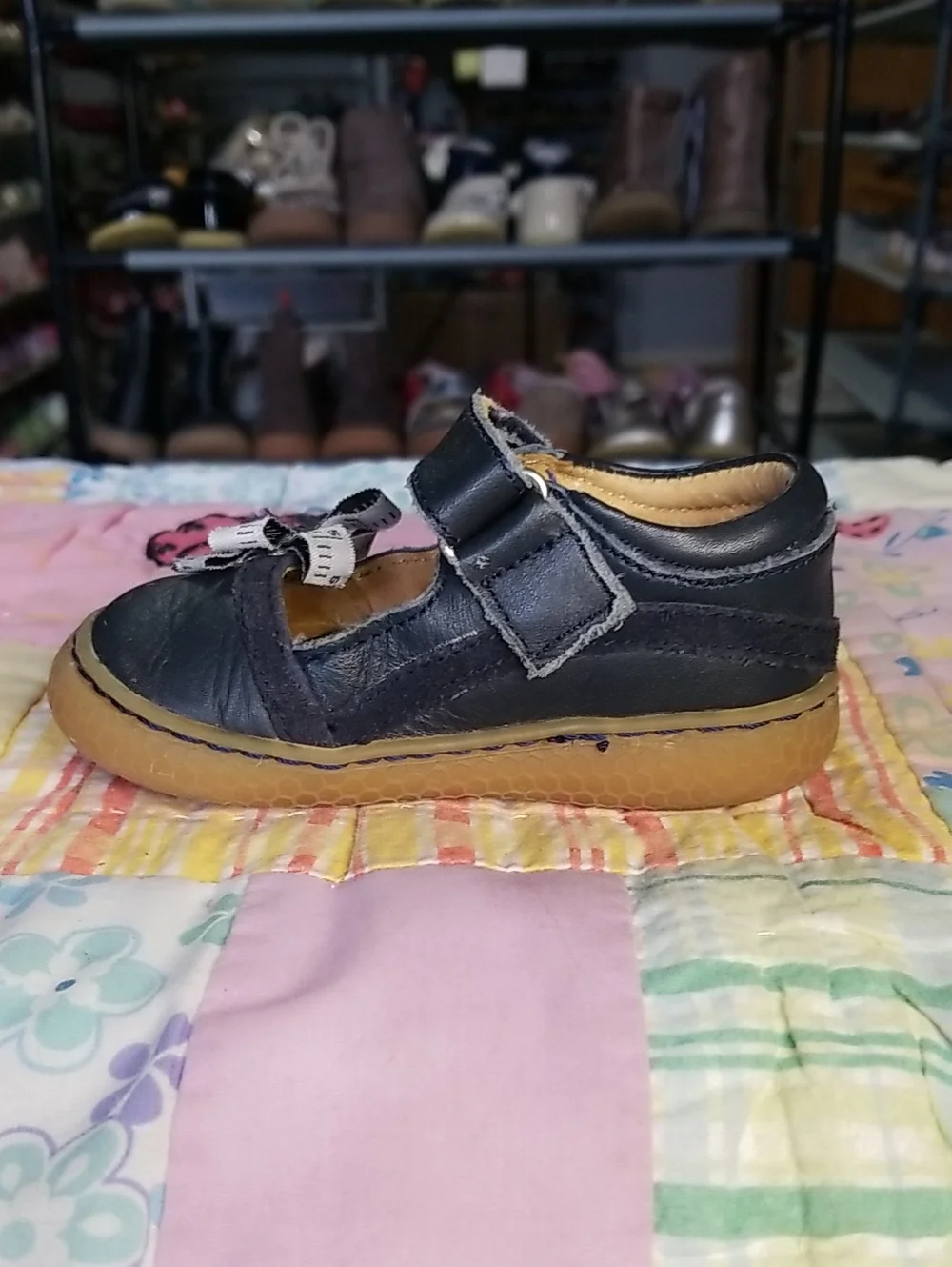 Livie & Luca Navy Blue Leather Mary Janes with White Flower Size 4 Metric